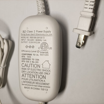 E-JUN RSS1006-240120-T2 12V/2А (1.5m) White